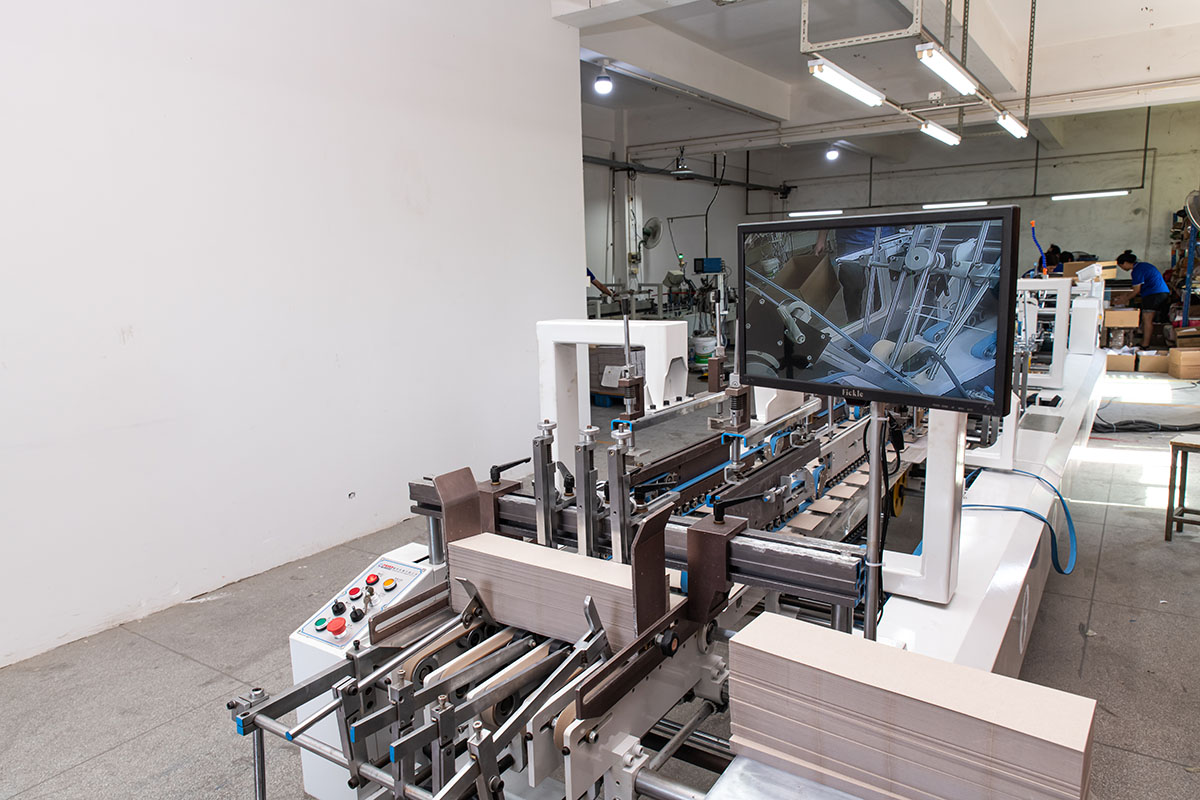 Automatic Laminating / Coating Machine